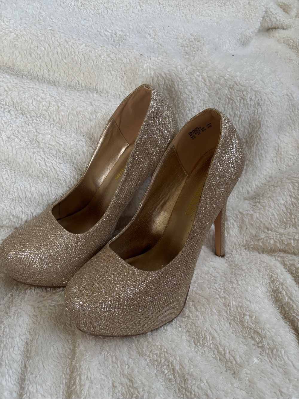 Dream Pairs Glitter Platform Stiletto Pumps - Champagne Gold